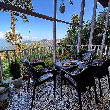 Darjeeling Bnb Bagian luar foto